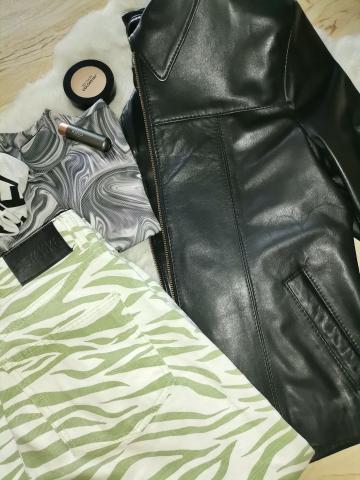 Дамско кожено яке