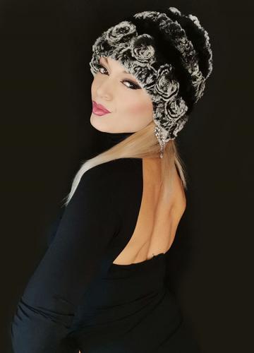 дамски кожени шапки