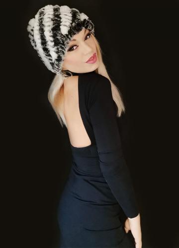 дамски кожени шапки