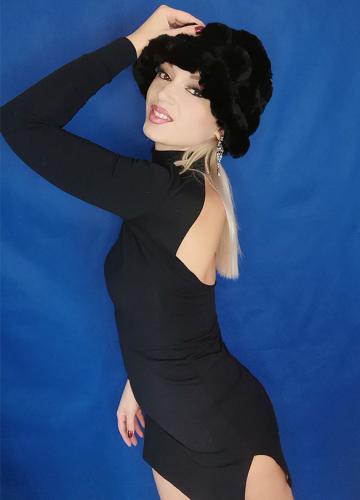 дамски кожени шапки