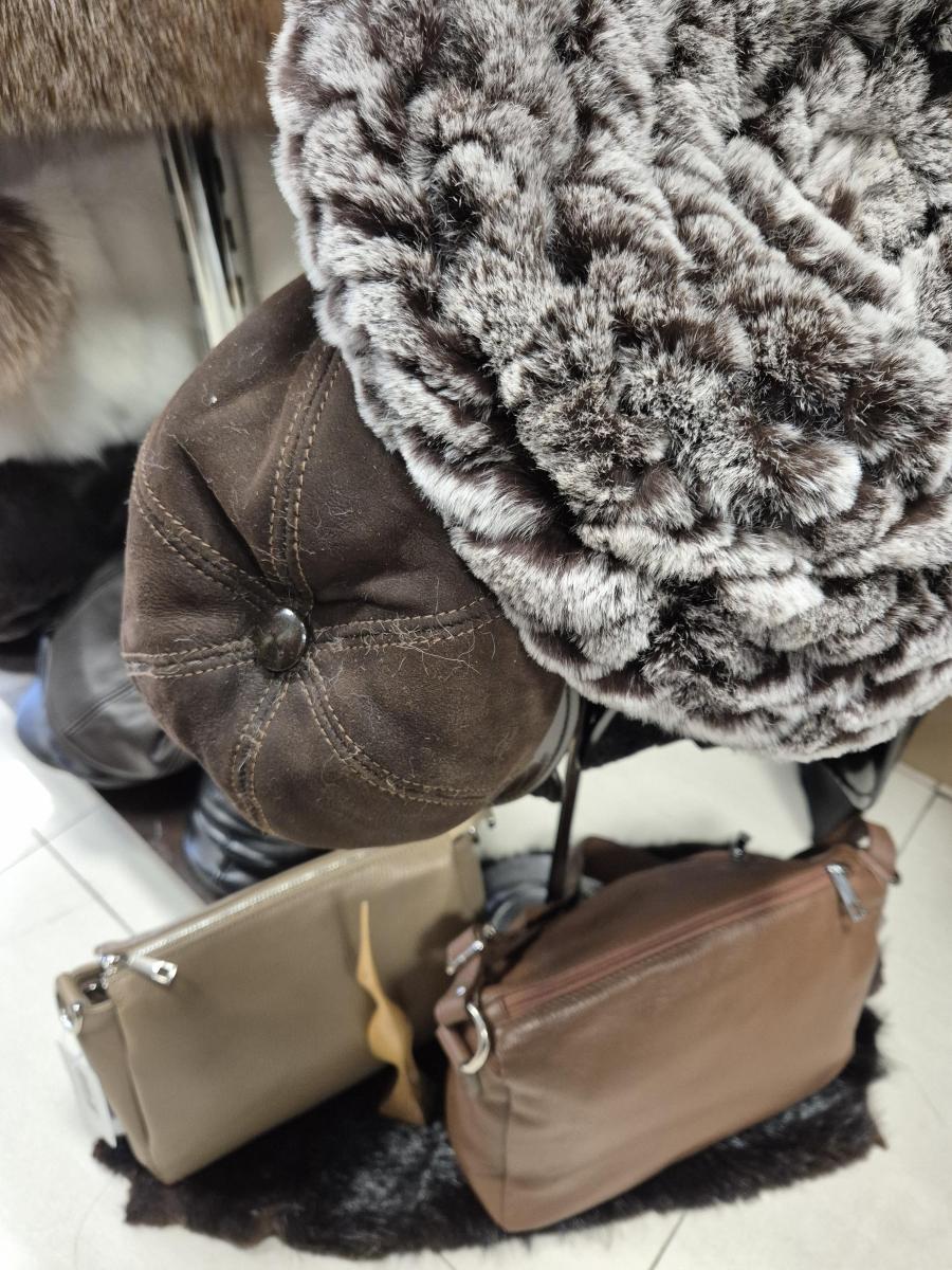 дамски кожени шапки онлайн