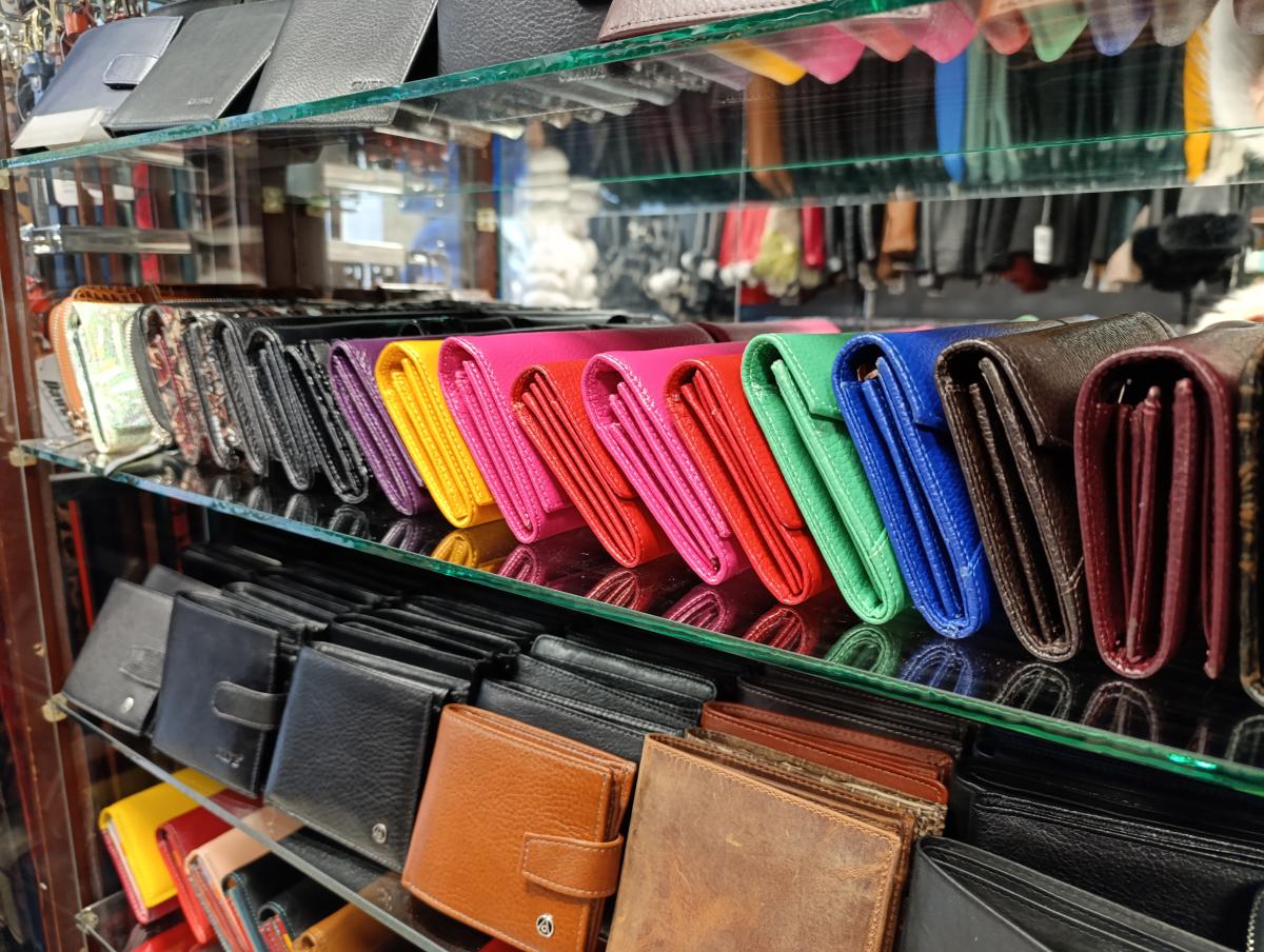 кожени портмонета онлайн