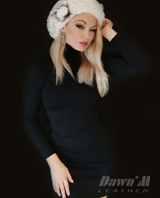 Дамска кожена барета от бяла чинчила