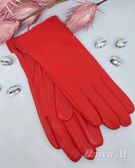 Дамски ръкавици от кожа в червено RED SOFT