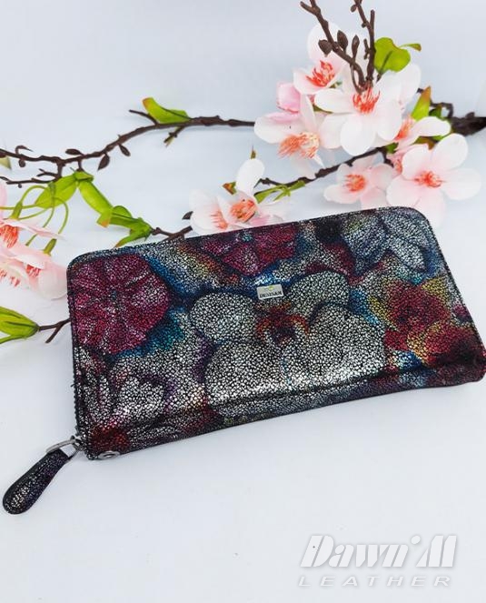 Луксозно дамско кожено портмоне