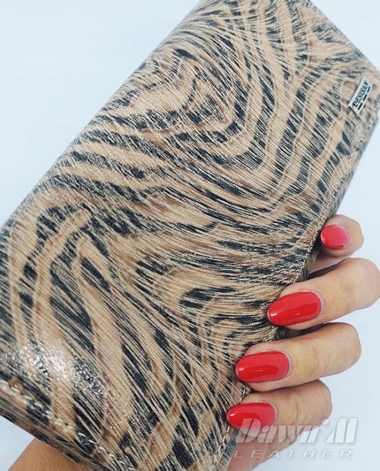 Дамско портмоне от естествена кожа