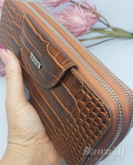 Луксозно дамско кожено портмоне/ чанта