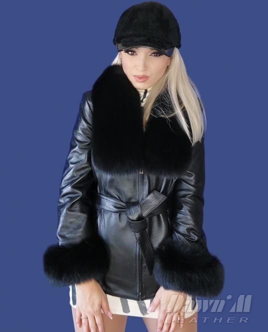 Луксозна дамска шапка ELEGANT BLACK