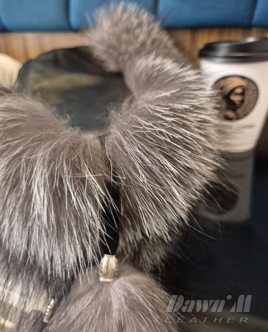 кожена ушанка сребърна лисица - 2