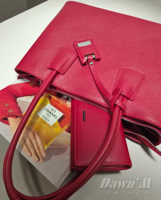 дамска кожена чанта в червено - 4