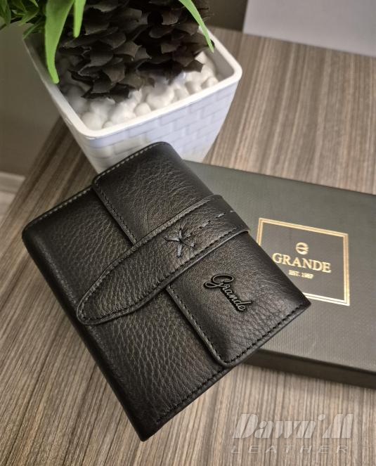 Луксозно дамско портмоне